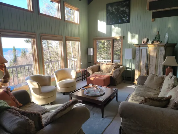 $1,110,500 | 1470 Hwy 61 E Grand Marais Mn 55604, Grand Marais, MN 55604