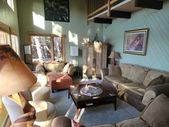 $1,195,000 | 1470 Hwy 61 E Grand Marais Mn 55604, Grand Marais, MN 55604