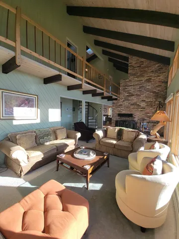 $1,195,000 | 1470 Hwy 61 E Grand Marais Mn 55604, Grand Marais, MN 55604
