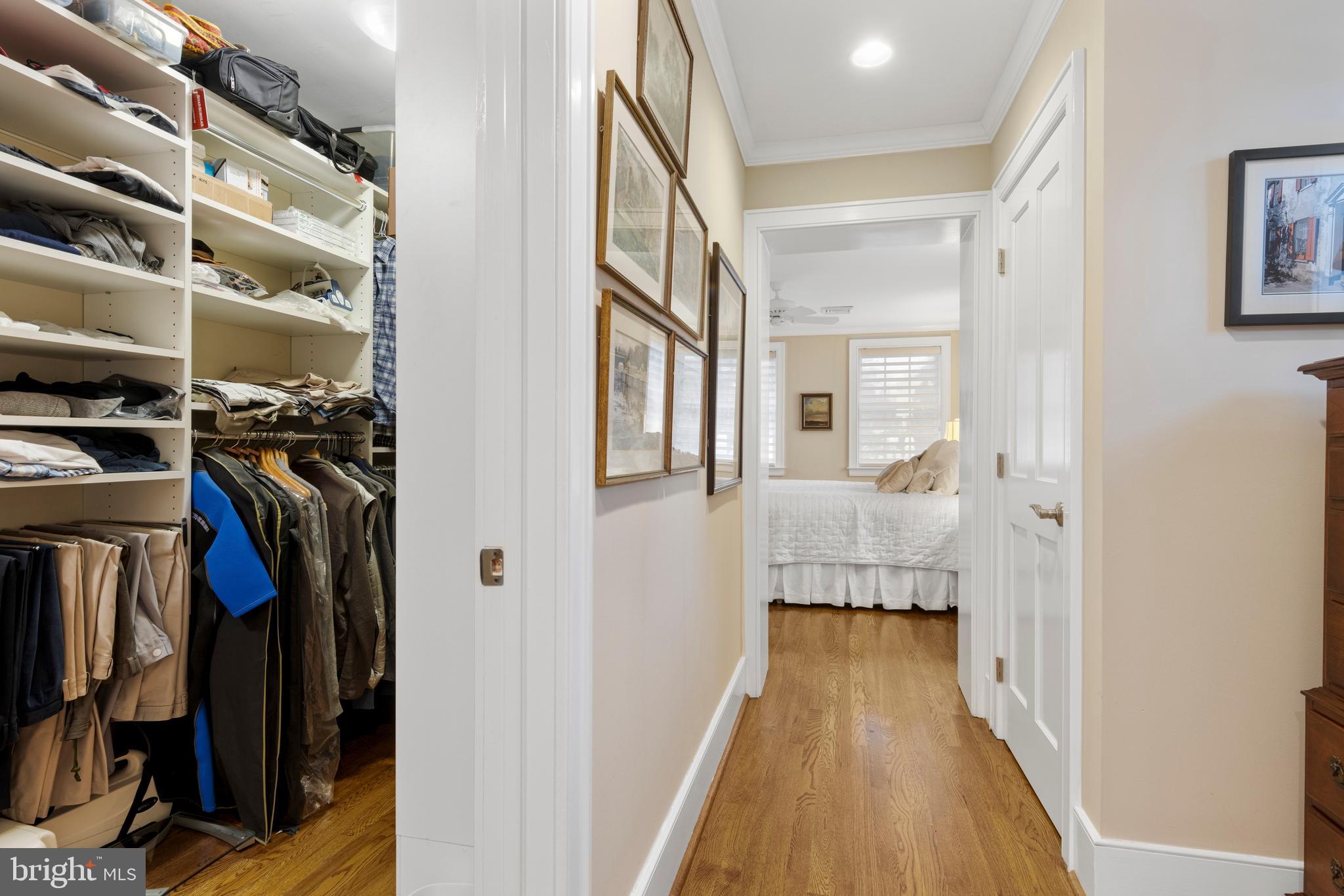 445 Robinwood Road Wayne, PA 19087 - Photo 46 of 57 Hallway in primary suite