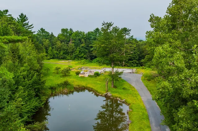 $199,000 | 398 Valley View Road, Hartford, VT 05001