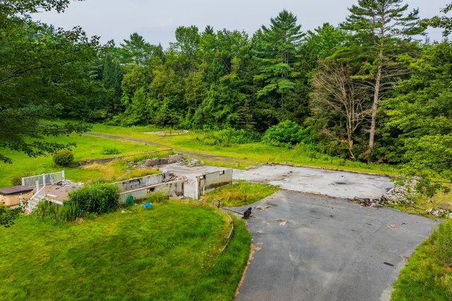 $199,000 | 398 Valley View Road, Hartford, VT 05001