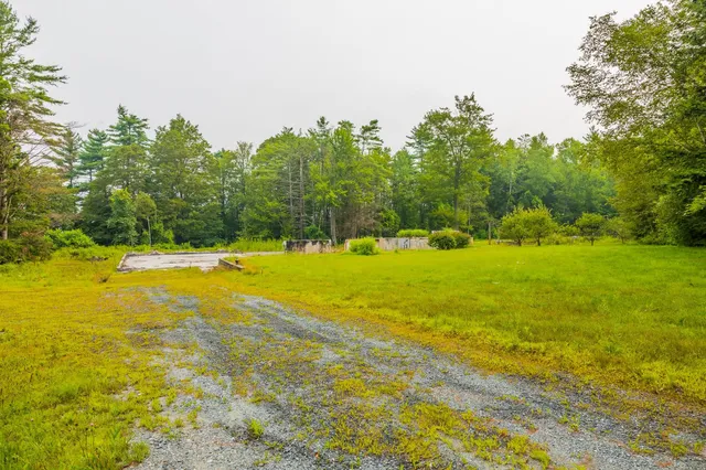 $199,000 | 398 Valley View Road, Hartford, VT 05001