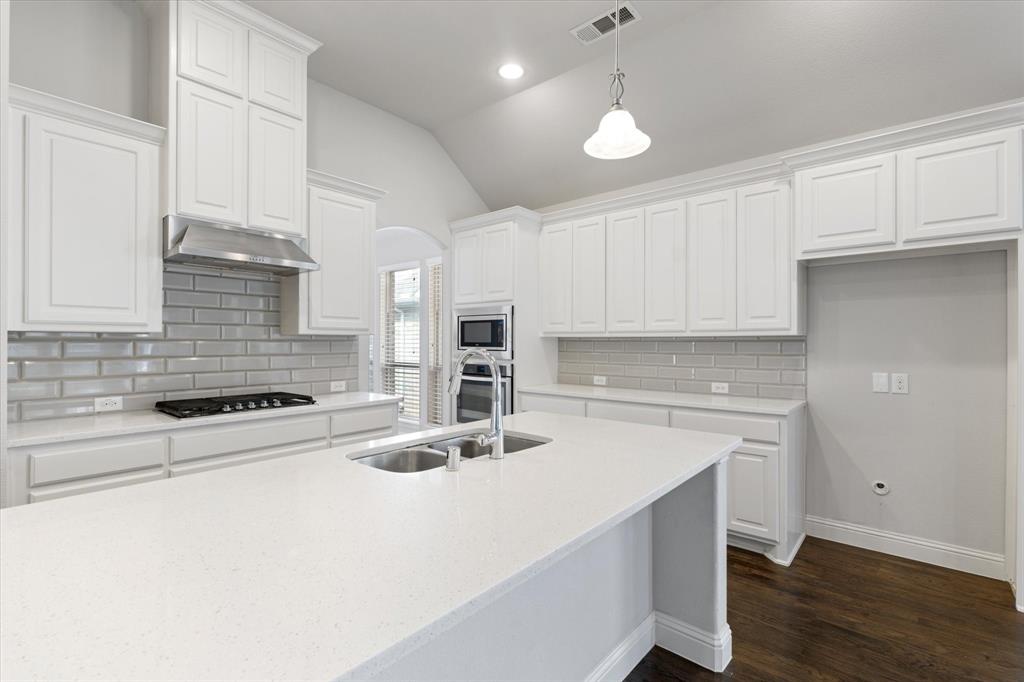 861 Countryside Way Little Elm, TX 76227 - Photo 8 of 34