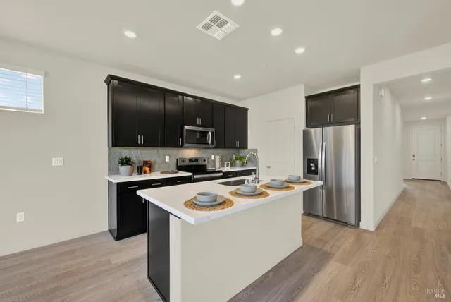 $625,000 | 674 Shefford Drive, Vacaville, CA 95687