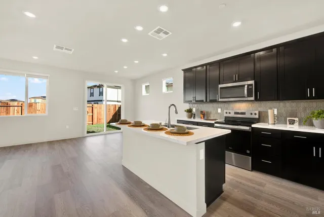 $625,000 | 674 Shefford Drive, Vacaville, CA 95687