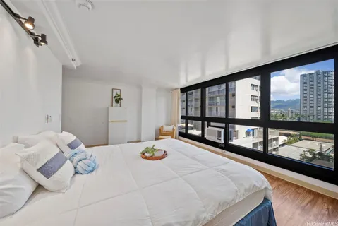 $389,000 | 134 Kapahulu Avenue, Unit 822, Honolulu, HI 96815