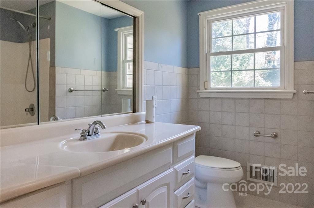 5842 Grace Chapel Road Hickory, NC 28601 - Photo 22 of 35 Gallery Image 22