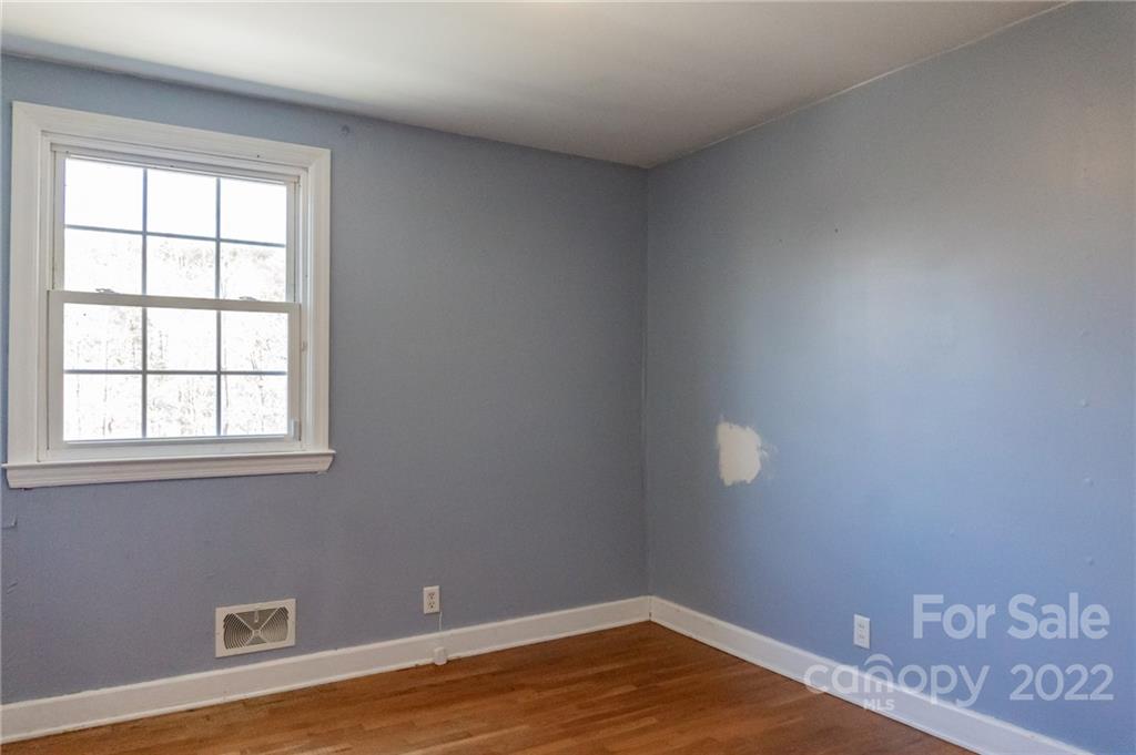 5842 Grace Chapel Road Hickory, NC 28601 - Photo 23 of 35 Gallery Image 23