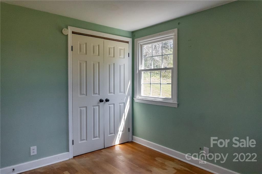 5842 Grace Chapel Road Hickory, NC 28601 - Photo 28 of 35 Gallery Image 28