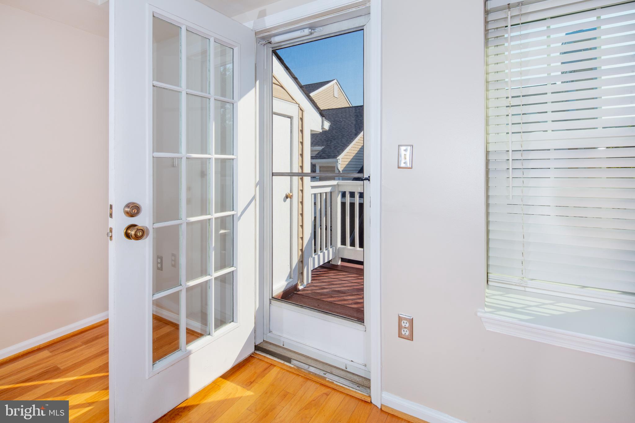 4527 28th Road South, Unit B Arlington, VA 22206 - Photo 11 of 33 French door to private balcony