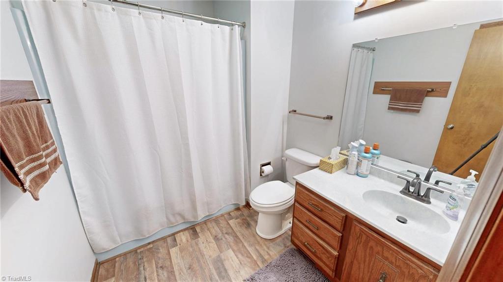 689 Barker Road Winston-Salem, NC 27107 - Photo 13 of 41