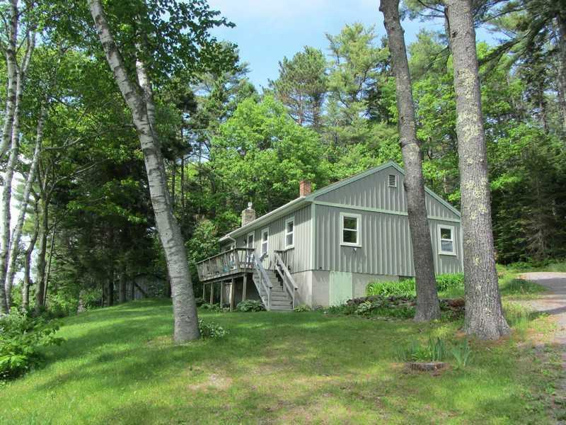 89 Lakeview Road Boothbay Harbor, ME 04575 - Photo 12 of 28 Exterior Side View. Established...