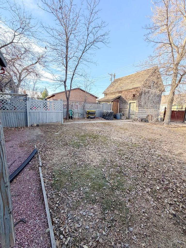 802 Raton Avenue La Junta, CO 81050 - Photo 24 of 32