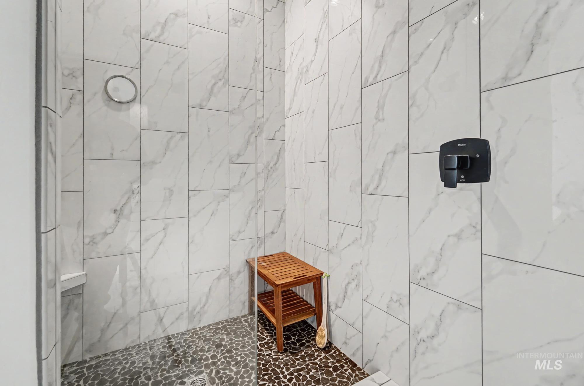 18357 North Burnt Car Way Boise, ID 83714 - Photo 26 of 48 Full bath featuring tiled shower