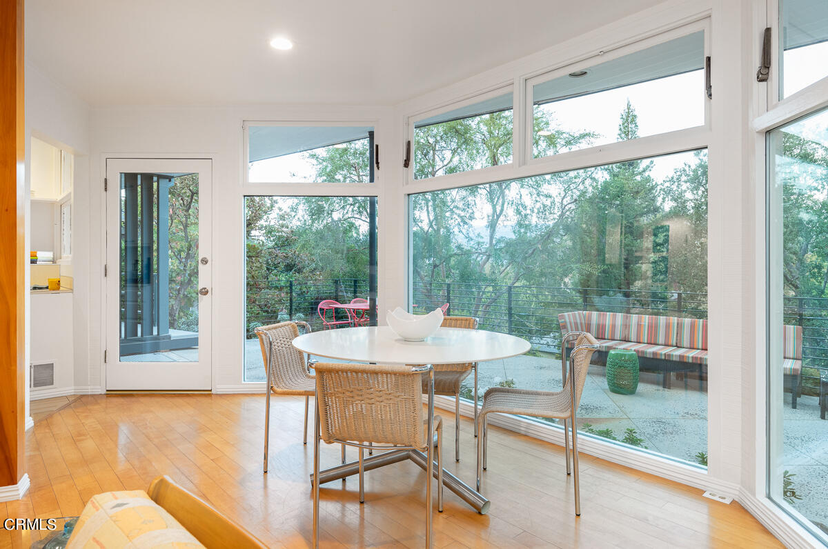 1707 Kaweah Drive Pasadena, CA 91105 - Photo 12 of 41 a dining room with furniture and window