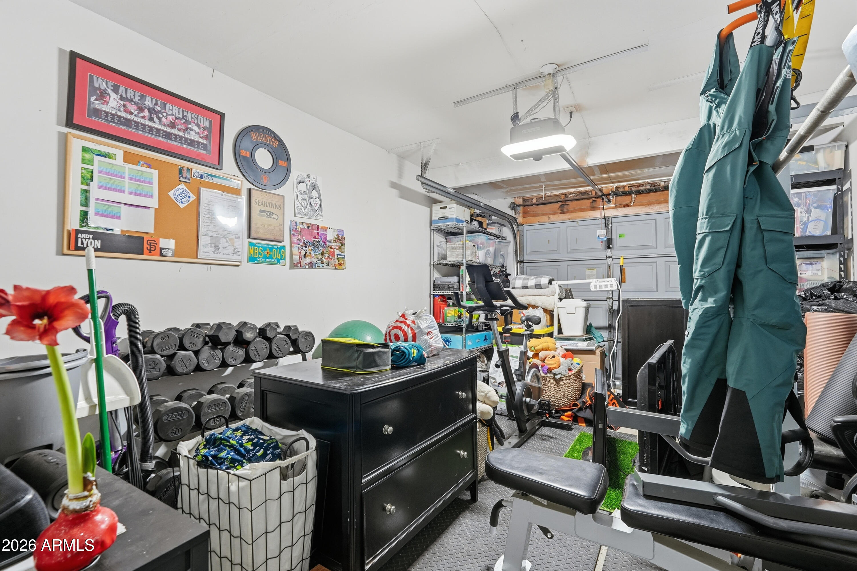 1314 East Utopia Road Phoenix, AZ 85024 - Photo 16 of 33 a room with musical instruments
