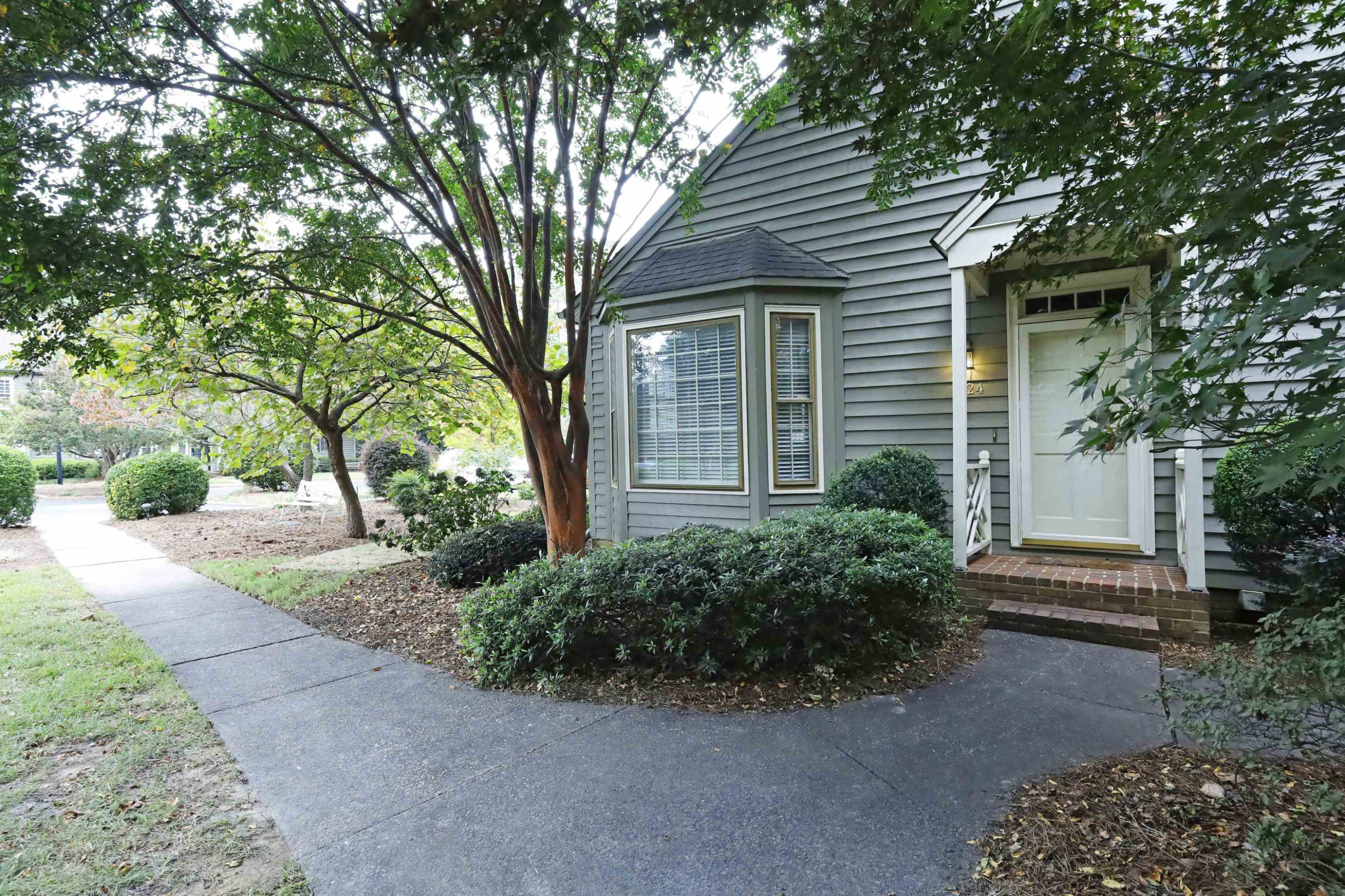 924 Albany Court Raleigh, NC 27615 - Photo 4 of 33 Photo 4