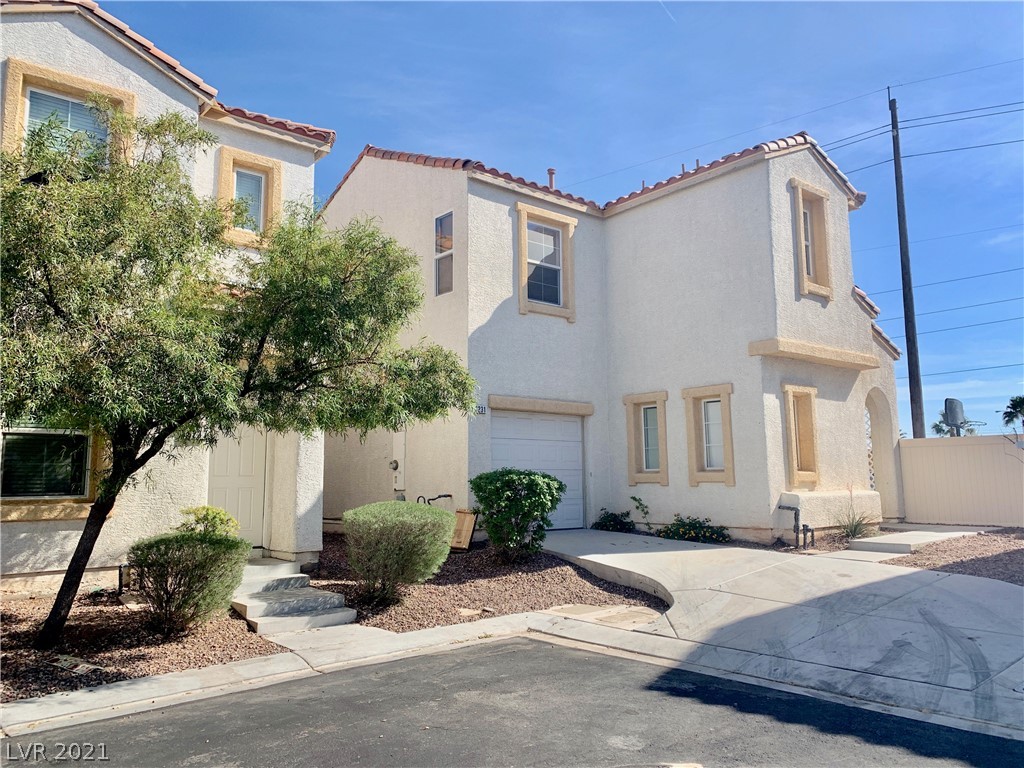 6231 Sunset Spring Avenue Las Vegas, NV 89122 - Photo 5 of 39