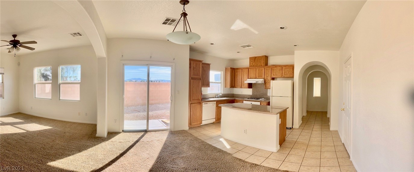 6231 Sunset Spring Avenue Las Vegas, NV 89122 - Photo 10 of 39
