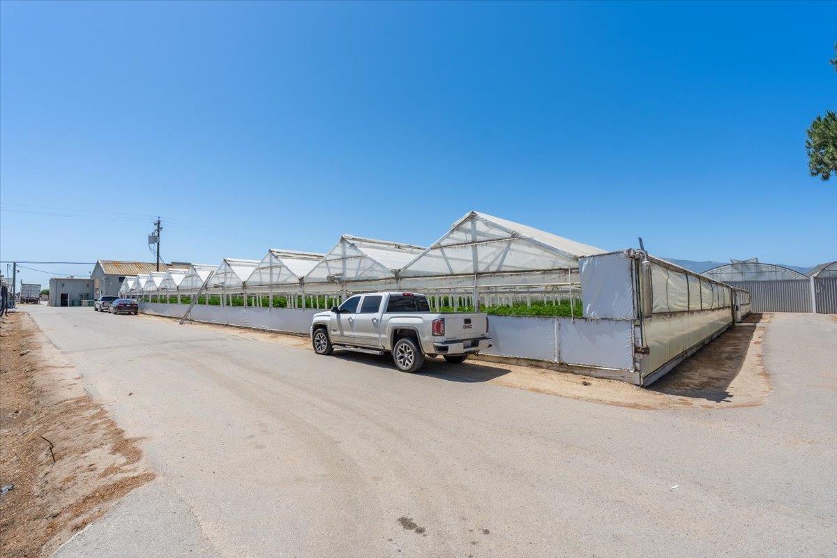 23820 Potter Road Salinas, CA 93908 - Photo 9 of 28