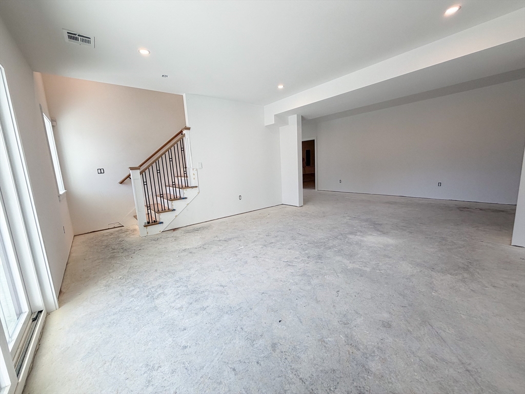 4 Oneil Way Saugus, MA 01906 - Photo 27 of 42