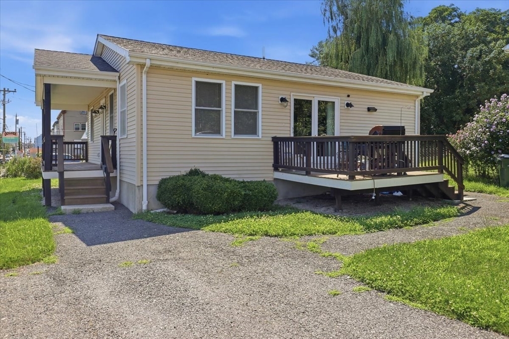 1033 Rodman Street Fall River, MA 02721 - Photo 8 of 37 Gallery Image 8
