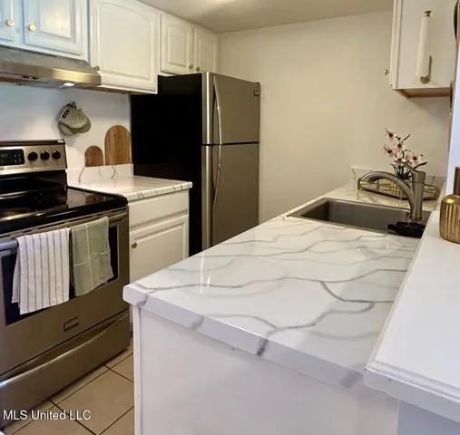 $97,900 | 209 Molokai, Unit C, Diamondhead, MS 39525