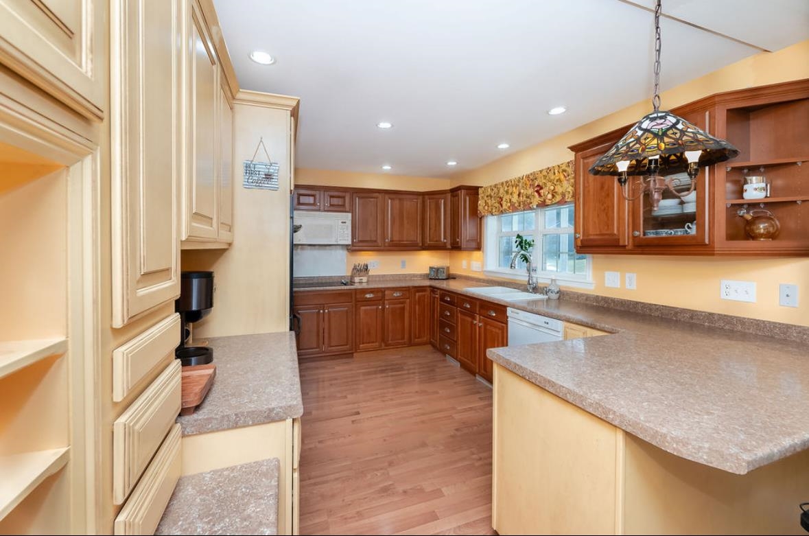 10 Tumbleweed Drive Rochester, NH 03867 - Photo 12 of 40