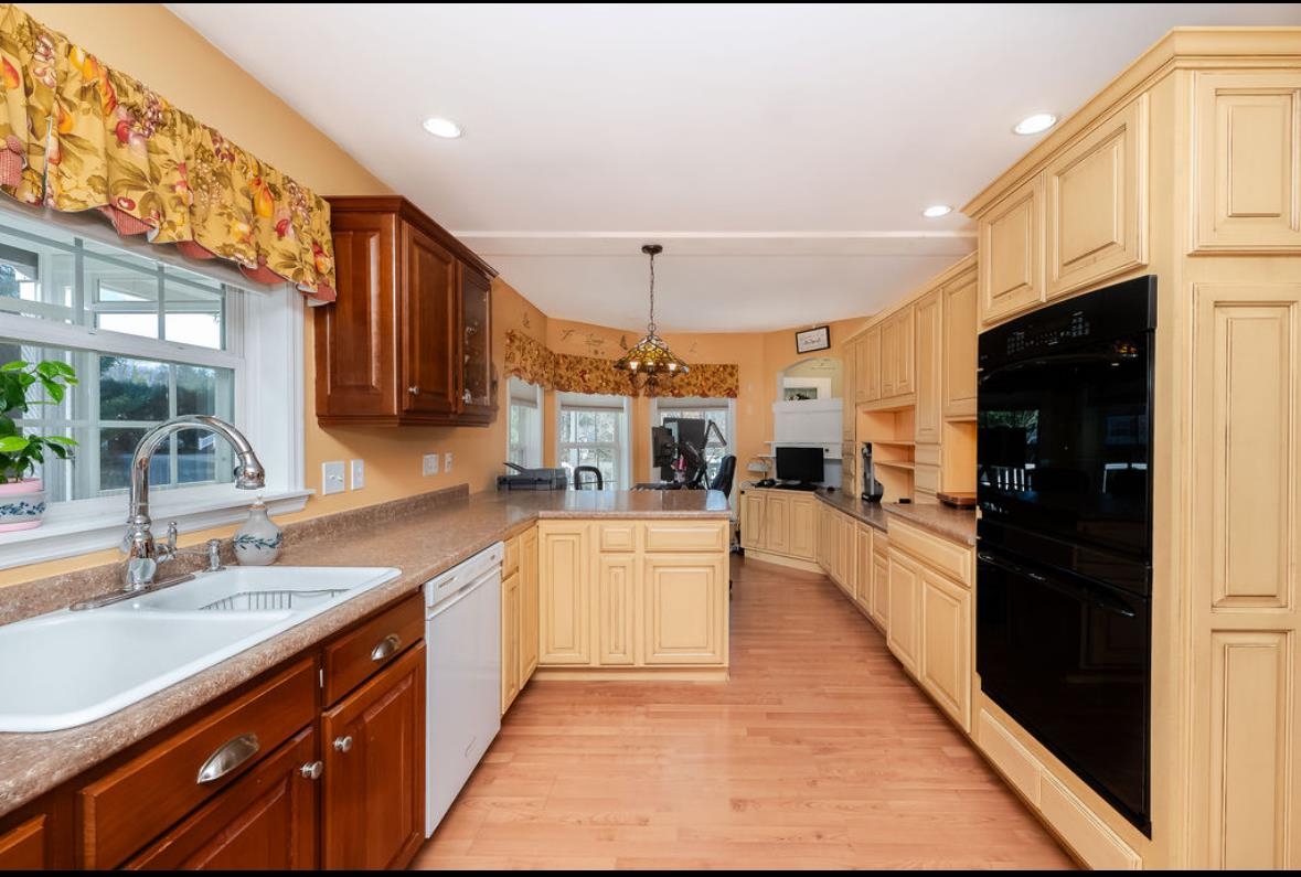 10 Tumbleweed Drive Rochester, NH 03867 - Photo 14 of 40