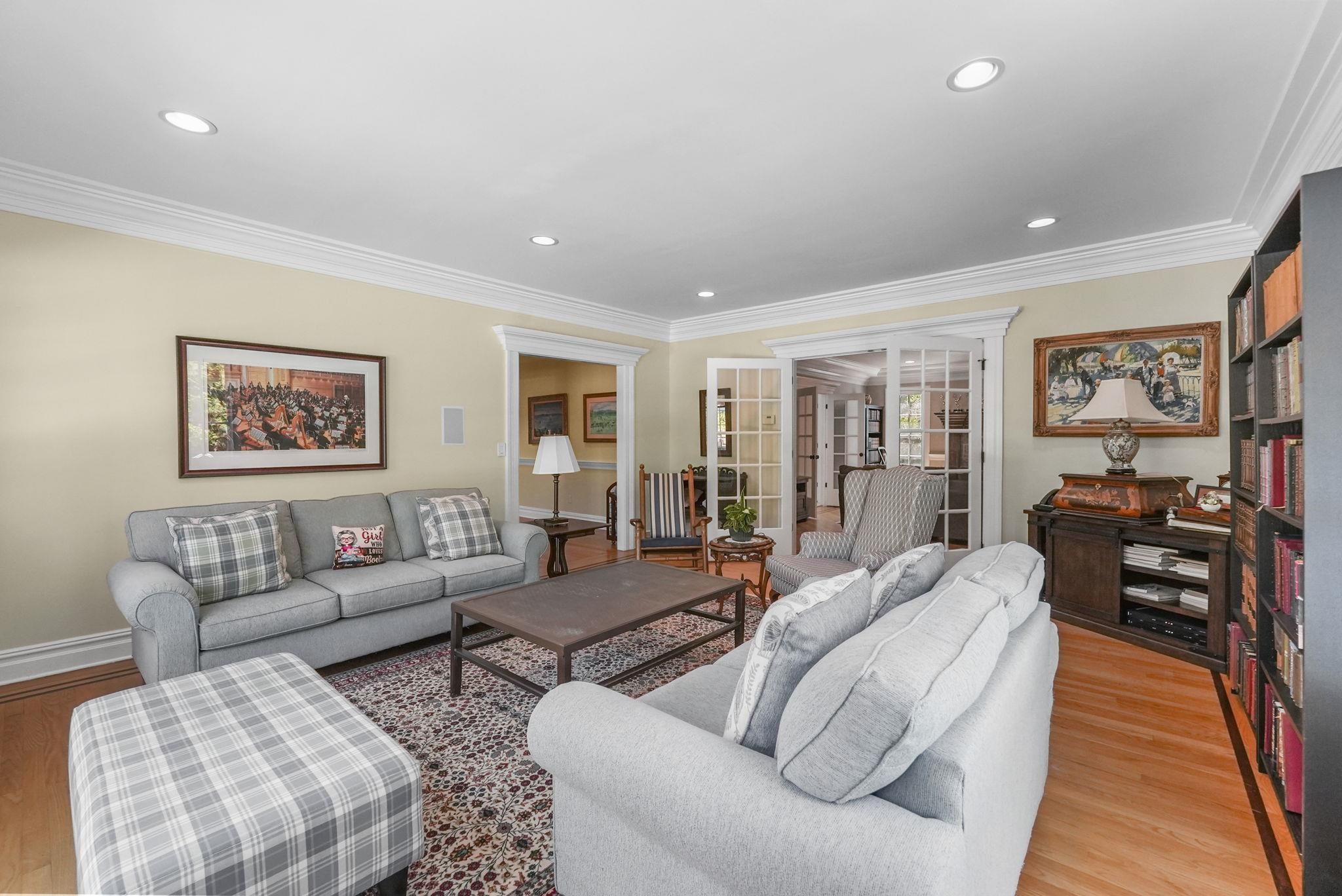 11 Robin Ridge Road Upper Saddle River, NJ 07458 - Photo 30 of 50 Gallery Image 30