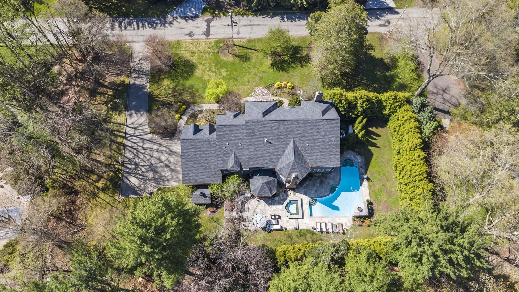 11 Robin Ridge Road Upper Saddle River, NJ 07458 - Photo 46 of 50 Gallery Image 46