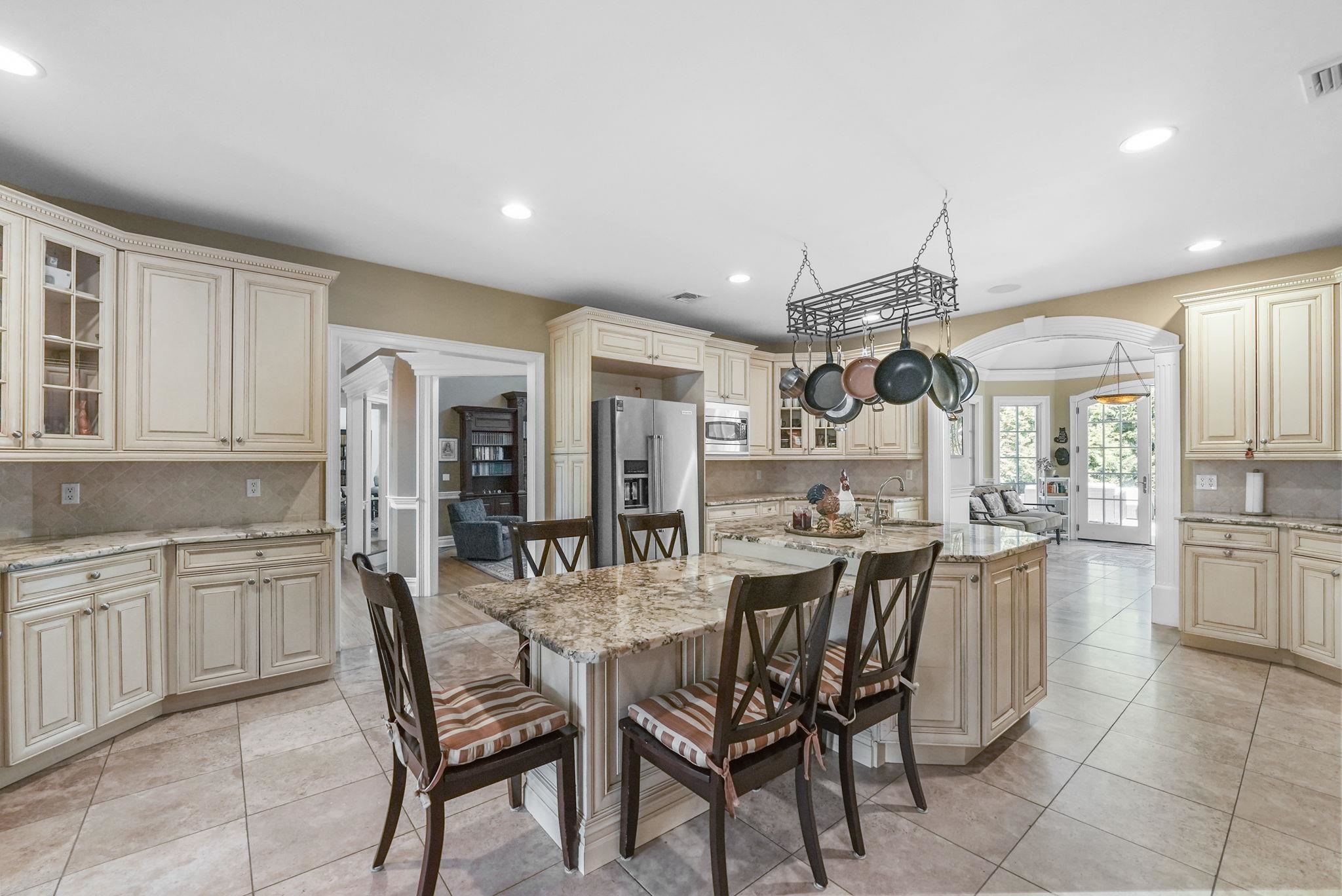 11 Robin Ridge Road Upper Saddle River, NJ 07458 - Photo 6 of 50 Gallery Image 6