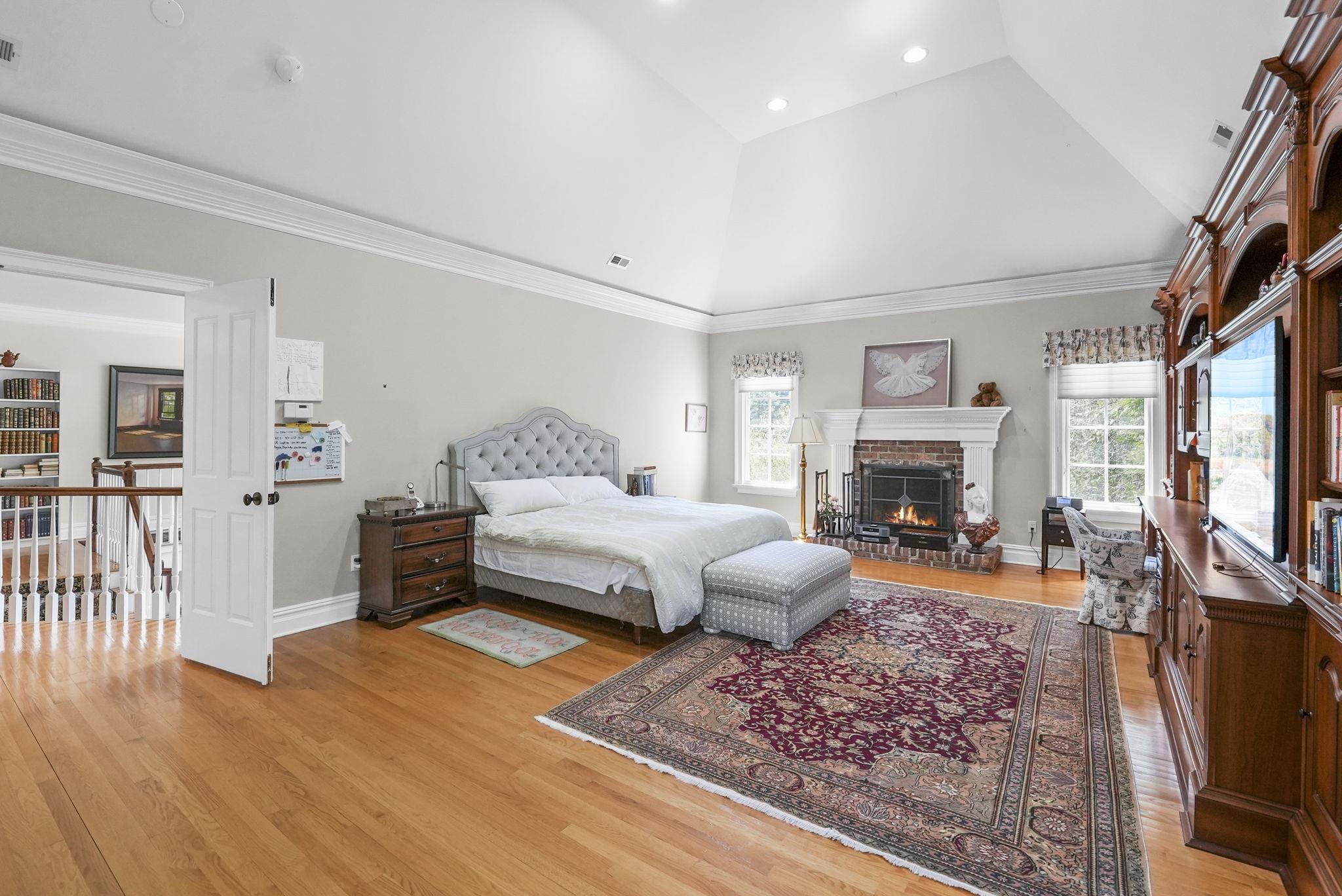 11 Robin Ridge Road Upper Saddle River, NJ 07458 - Photo 10 of 50 Gallery Image 10