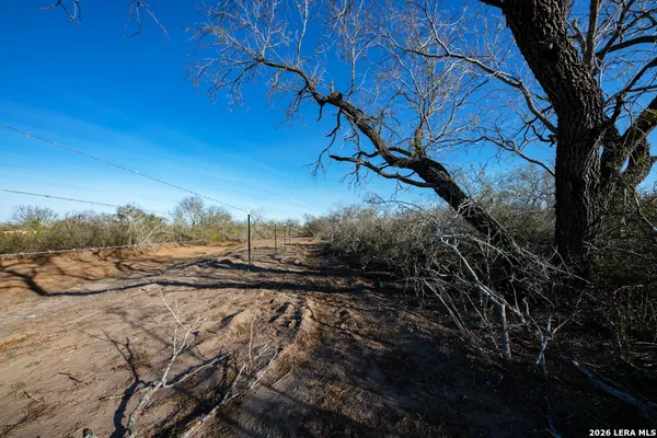 $525,000 | Tbd East Fm 71, Campbellton, TX 78008