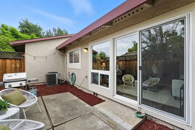 a house view with a outdoor space