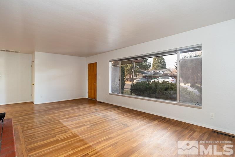 970 Dennison Drive Reno, NV 89509 - Photo 5 of 22 Photo 5