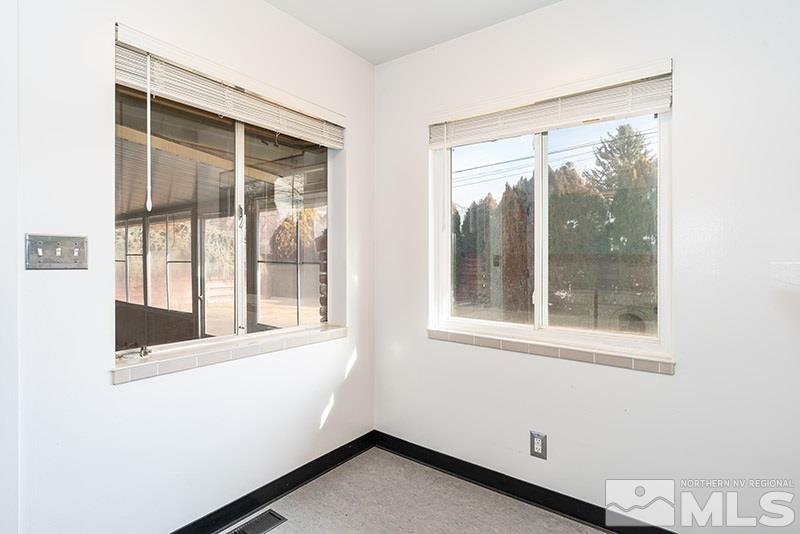 970 Dennison Drive Reno, NV 89509 - Photo 10 of 22 Photo 10