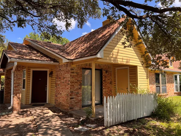 $1,295 | 1601 Faro Drive, Unit 1304, Austin, TX 78741