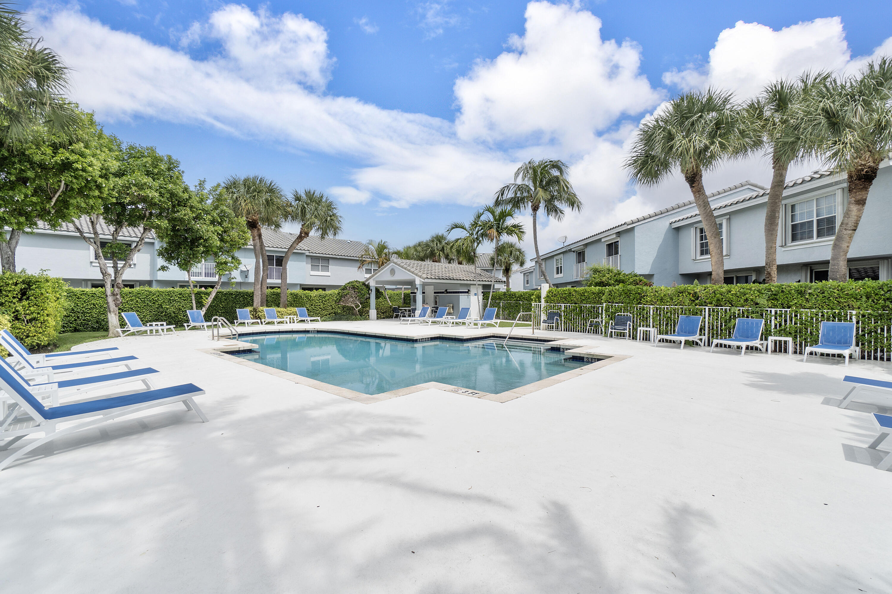 1082 Jeffery Street Boca Raton, FL 33487 - Photo 14 of 17 1030 Jeffery St_014