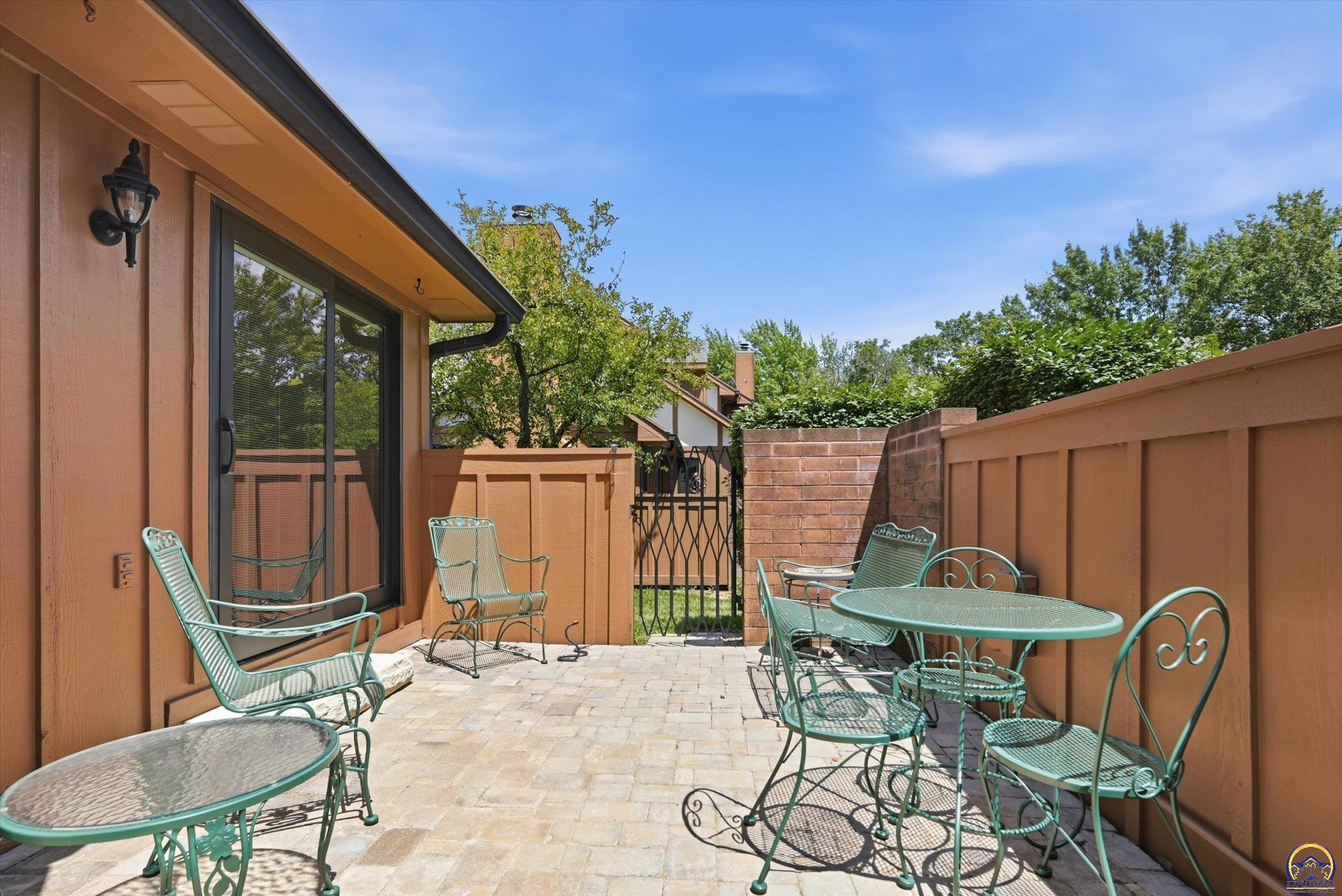 5641 Southwest Hawick Lane Topeka, KS 66614 - Photo 6 of 39