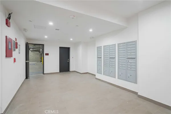 $1,644 | 8750 Sepulveda Boulevard, Unit 301, North Hills, CA 91343