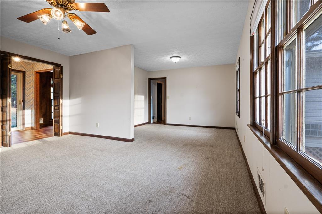 7085 Hobgood Road Fairburn, GA 30213 - Photo 12 of 40 en view interior of the house