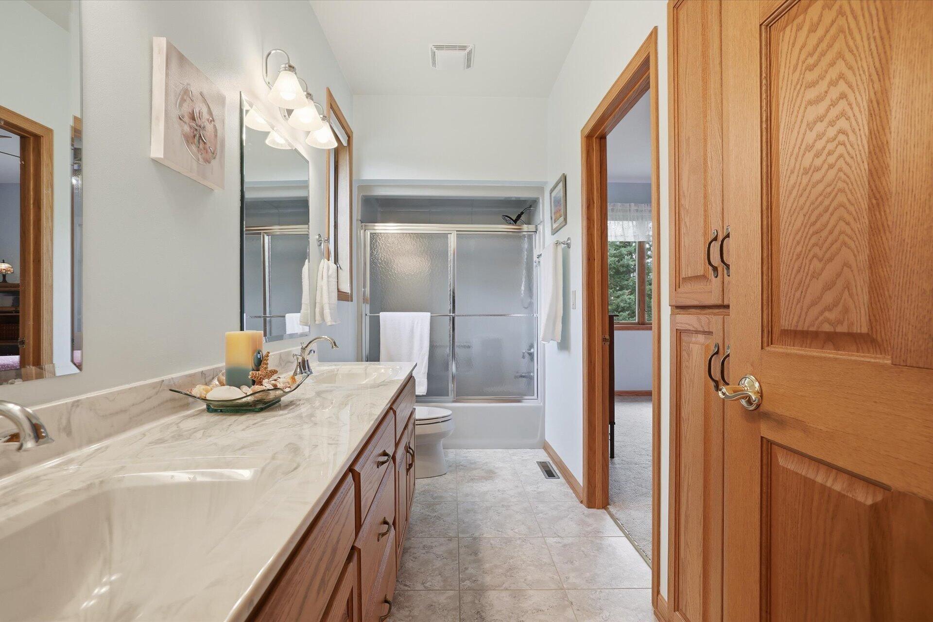 W330-s1417 County Rd C Delafield, WI 53018 - Photo 21 of 39 Dual vanities