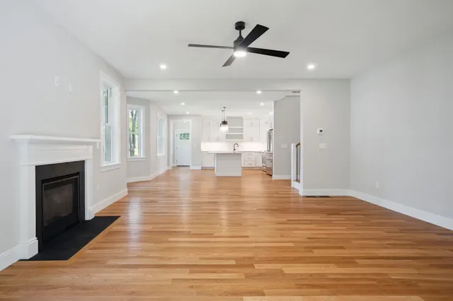 $1,299,900 | 330 High Street, Hampton, NH 03842