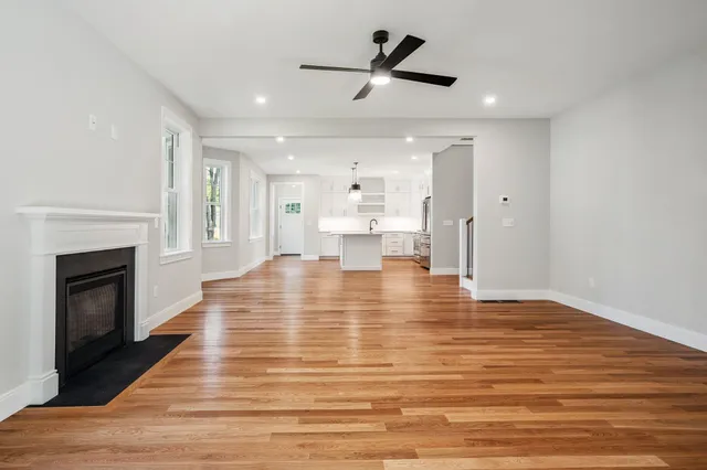 $1,299,900 | 330 High Street, Hampton, NH 03842