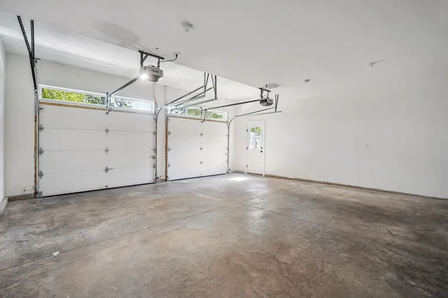 $1,299,900 | 330 High Street, Hampton, NH 03842