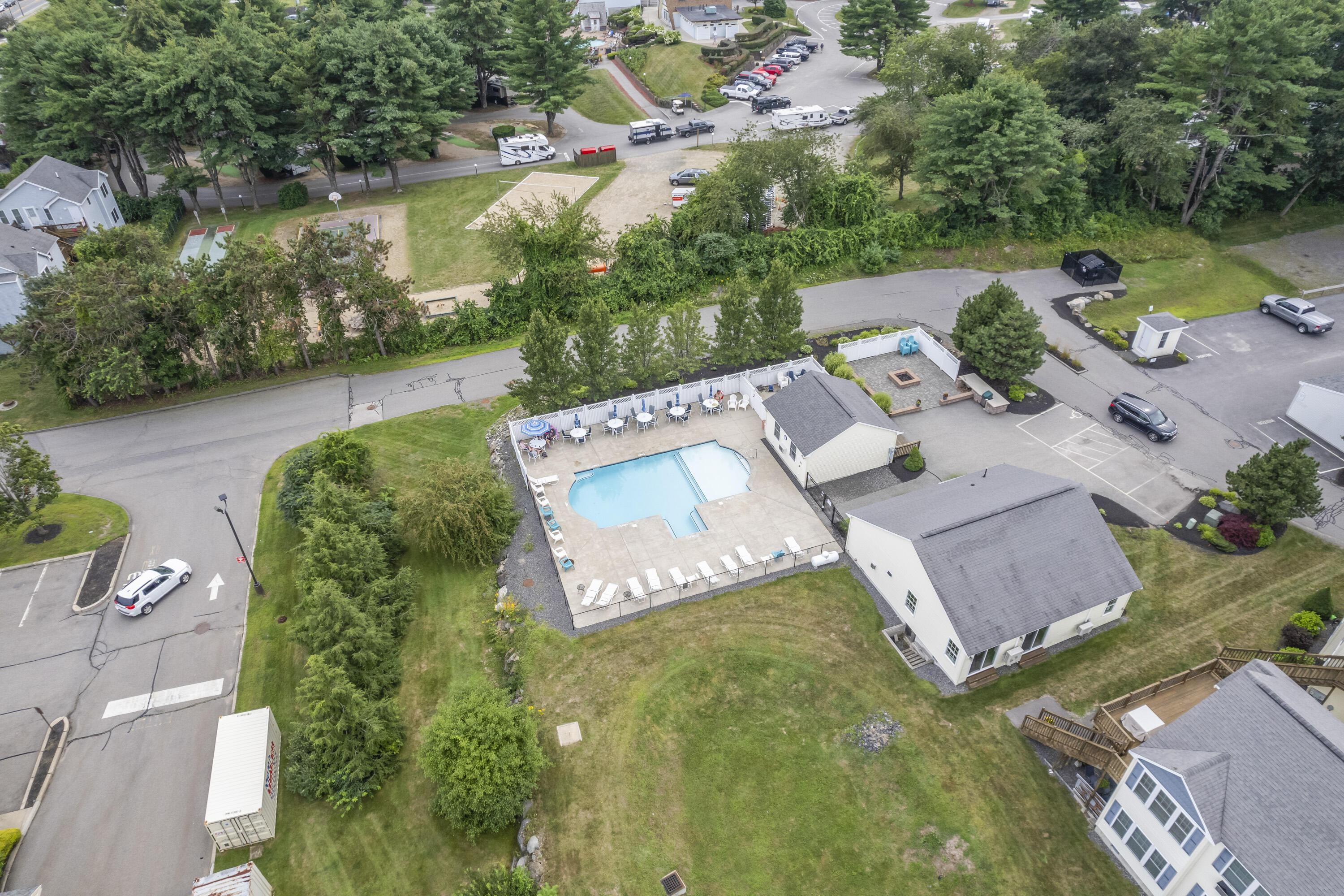 10 Barefoot Cottage Road, Unit 124 Wells, ME 04090 - Photo 5 of 28 35 Barefoot Cottage Rd #124_129
