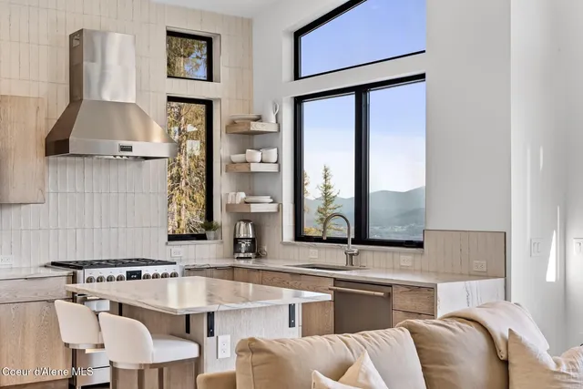 $2,295,000 | 1376 Less Traveled Road, Sagle, ID 83860