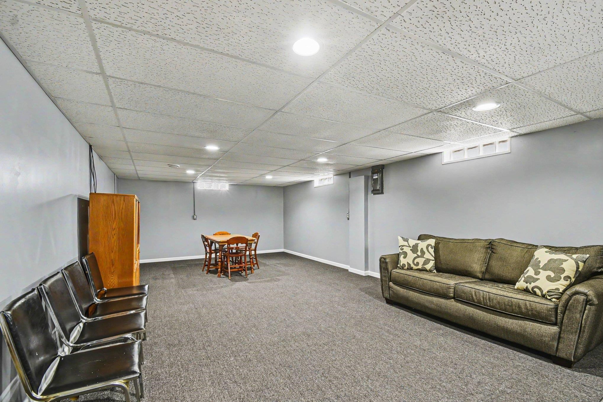 310 South Lincoln Road Bay City, MI 48708 - Photo 23 of 35